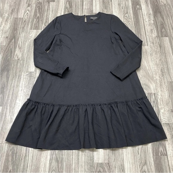 Banana Republic Size 0P Black drop waist classic ruffled hem mini cocktail dress - Picture 4 of 7